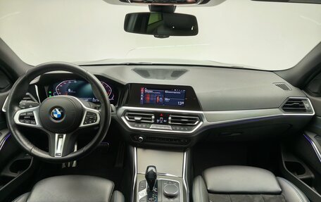 BMW 3 серия, 2021 год, 4 750 000 рублей, 13 фотография