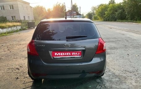 KIA cee'd I рестайлинг, 2011 год, 850 000 рублей, 7 фотография
