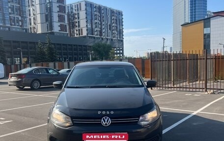 Volkswagen Polo VI (EU Market), 2013 год, 425 000 рублей, 2 фотография