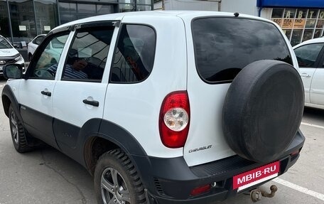 Chevrolet Niva I рестайлинг, 2017 год, 780 000 рублей, 4 фотография