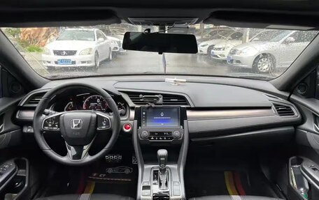 Honda Civic, 2022 год, 1 644 200 рублей, 5 фотография