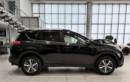 Toyota RAV4, 2016 год, 2 250 000 рублей, 5 фотография