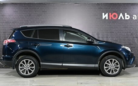 Toyota RAV4, 2018 год, 2 185 000 рублей, 9 фотография