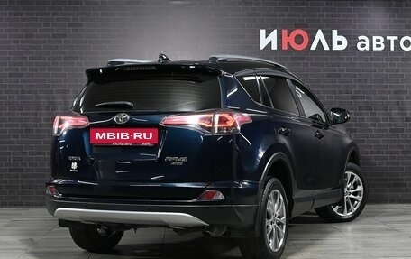 Toyota RAV4, 2018 год, 2 185 000 рублей, 7 фотография