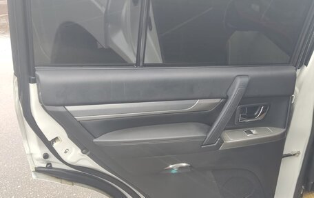 Mitsubishi Pajero IV, 2015 год, 3 000 000 рублей, 8 фотография
