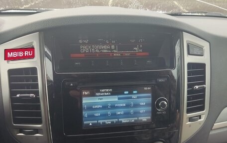 Mitsubishi Pajero IV, 2015 год, 3 000 000 рублей, 16 фотография