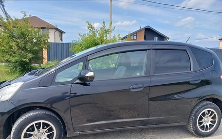Honda Fit III, 2010 год, 560 000 рублей, 4 фотография