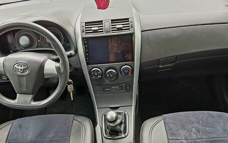 Toyota Corolla, 2011 год, 885 000 рублей, 16 фотография