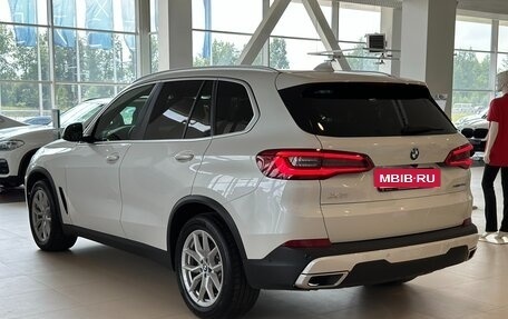 BMW X5, 2018 год, 5 950 000 рублей, 2 фотография