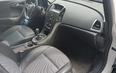 Opel Astra J, 2012 год, 690 000 рублей, 14 фотография