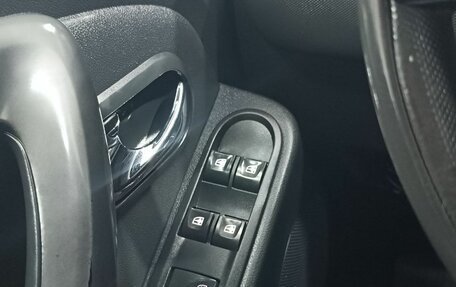 Renault Duster I рестайлинг, 2017 год, 1 320 000 рублей, 15 фотография