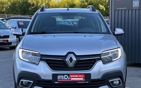 Renault Sandero II рестайлинг, 2019 год, 1 199 000 рублей, 2 фотография