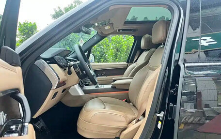 Land Rover Range Rover IV рестайлинг, 2022 год, 19 000 000 рублей, 9 фотография