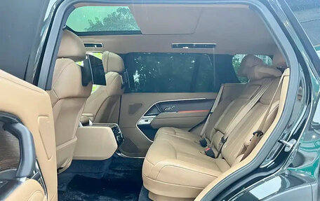 Land Rover Range Rover IV рестайлинг, 2022 год, 19 000 000 рублей, 8 фотография