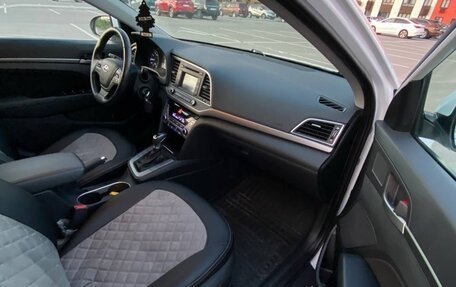 Hyundai Elantra VI рестайлинг, 2017 год, 1 270 000 рублей, 17 фотография