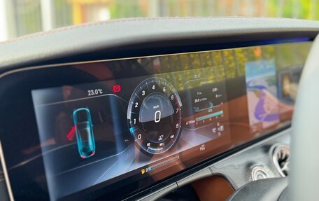 Mercedes-Benz E-Класс, 2017 год, 3 000 000 рублей, 13 фотография