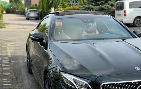 Mercedes-Benz E-Класс, 2017 год, 3 000 000 рублей, 8 фотография