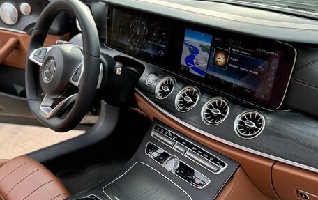 Mercedes-Benz E-Класс, 2017 год, 3 000 000 рублей, 12 фотография