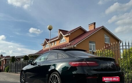 Mercedes-Benz E-Класс, 2017 год, 3 000 000 рублей, 5 фотография