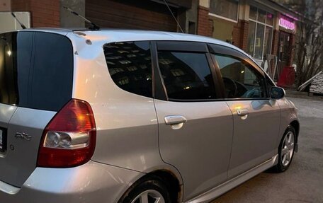 Honda Fit III, 2001 год, 380 000 рублей, 12 фотография