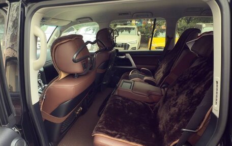 Toyota Land Cruiser 200, 2019 год, 8 100 000 рублей, 8 фотография