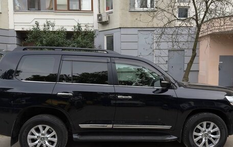Toyota Land Cruiser 200, 2019 год, 8 100 000 рублей, 3 фотография