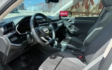 Audi Q3, 2022 год, 2 300 000 рублей, 10 фотография