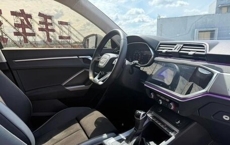Audi Q3, 2022 год, 2 300 000 рублей, 13 фотография