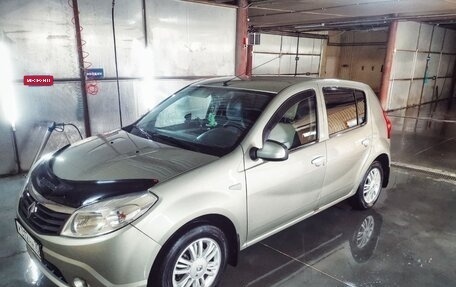 Renault Sandero I, 2014 год, 475 000 рублей, 2 фотография