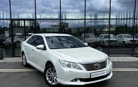 Toyota Camry, 2014 год, 1 900 000 рублей, 3 фотография