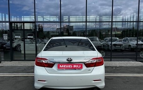Toyota Camry, 2014 год, 1 900 000 рублей, 6 фотография