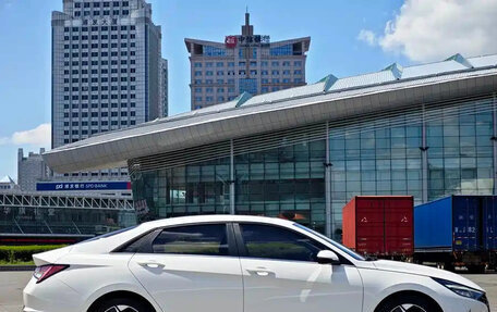 Hyundai Elantra, 2022 год, 1 400 000 рублей, 5 фотография