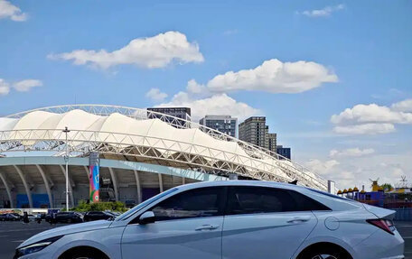Hyundai Elantra, 2022 год, 1 400 000 рублей, 4 фотография