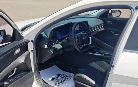 Hyundai Elantra, 2022 год, 1 400 000 рублей, 12 фотография