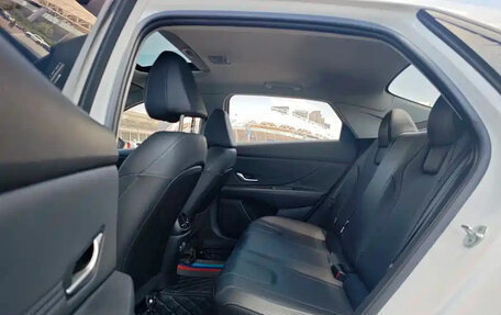 Hyundai Elantra, 2022 год, 1 400 000 рублей, 11 фотография