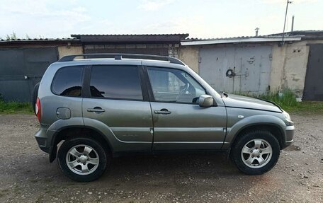Chevrolet Niva I рестайлинг, 2011 год, 6 фотография