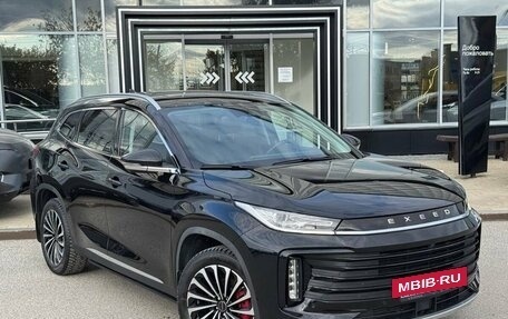 CheryExeed TXL, 2022 год, 2 450 000 рублей, 3 фотография