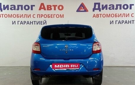Renault Sandero II рестайлинг, 2015 год, 590 000 рублей, 4 фотография