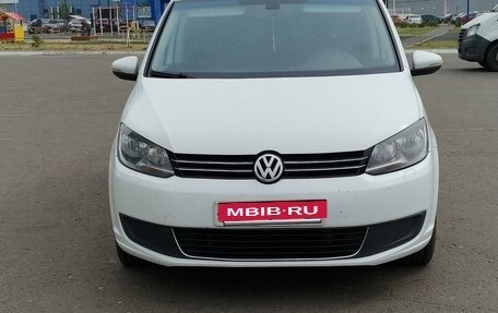 Volkswagen Touran III, 2014 год, 1 050 000 рублей, 3 фотография