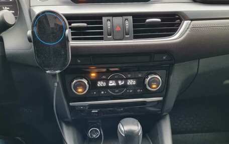 Mazda 6, 2017 год, 2 200 000 рублей, 15 фотография
