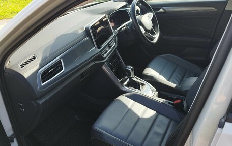 Volkswagen T-Roc I, 2022 год, 2 170 000 рублей, 10 фотография