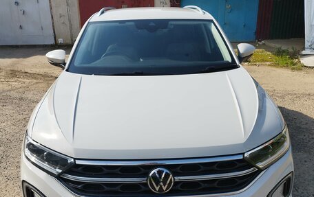 Volkswagen T-Roc I, 2022 год, 2 170 000 рублей, 26 фотография