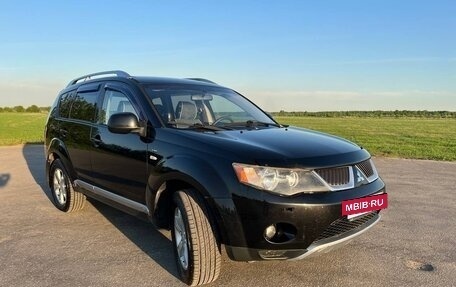 Mitsubishi Outlander III рестайлинг 3, 2007 год, 902 000 рублей, 3 фотография