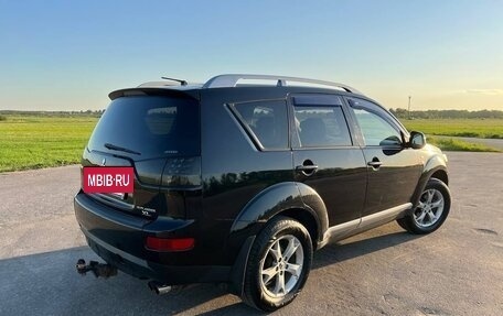 Mitsubishi Outlander III рестайлинг 3, 2007 год, 902 000 рублей, 4 фотография