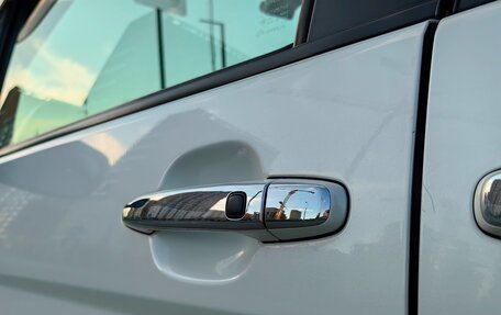 Toyota ISis I, 2010 год, 1 399 999 рублей, 24 фотография