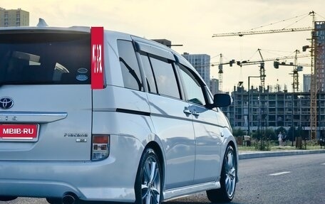 Toyota ISis I, 2010 год, 1 399 999 рублей, 15 фотография