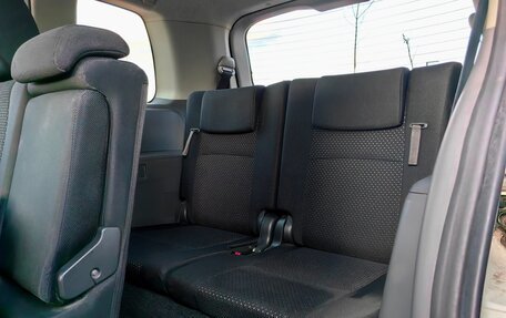 Toyota ISis I, 2010 год, 1 399 999 рублей, 32 фотография