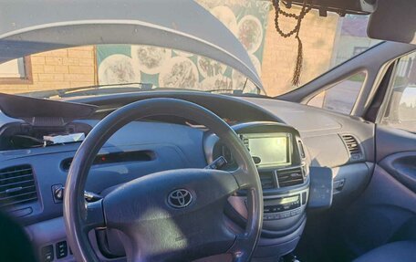 Toyota Previa II, 2001 год, 770 000 рублей, 5 фотография