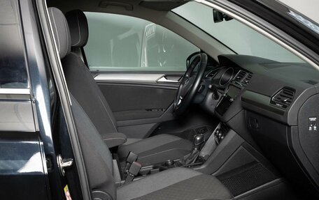 Volkswagen Tiguan II, 2018 год, 2 589 200 рублей, 7 фотография