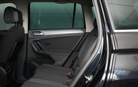Volkswagen Tiguan II, 2018 год, 2 589 200 рублей, 8 фотография